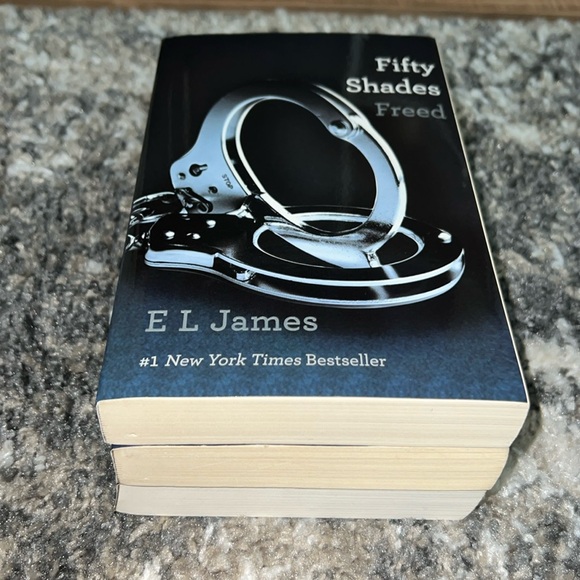 Fifty Shades of Grey Trilogy - Picture 4 of 6